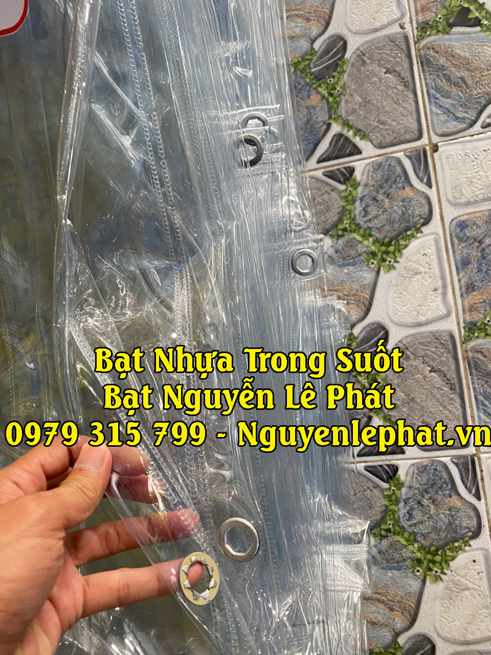 Bạt Nhựa Trong Suốt Che Mưa Bao Nhiêu Tiền 1m2